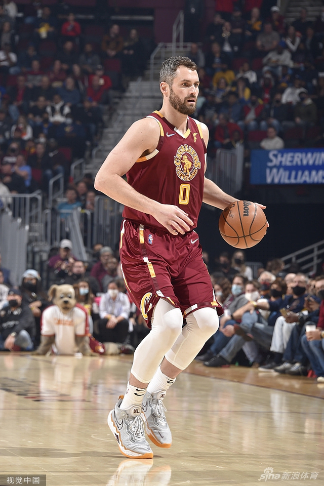 级联赛中崭 级联赛中崭