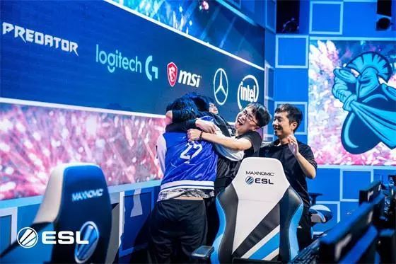 相辅相成 相辅相成