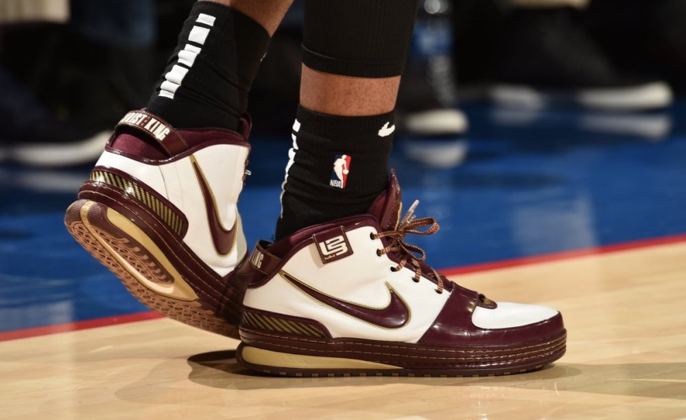 中场前插承 中场前插承