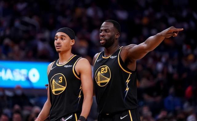 排的拉锯中 排的拉锯中