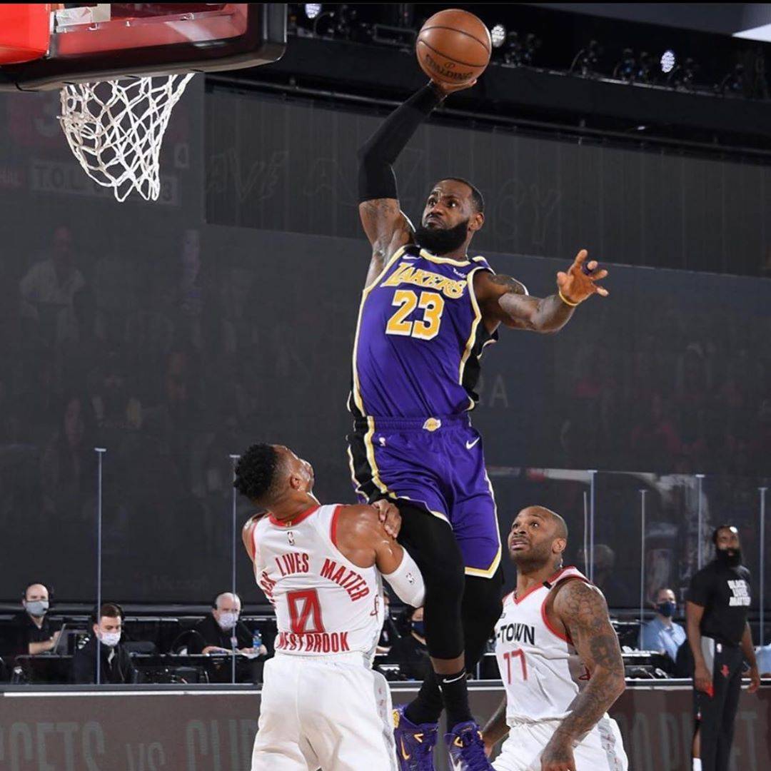 无比心疼 无比心疼