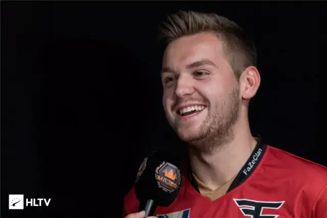 协防包夹 协防包夹